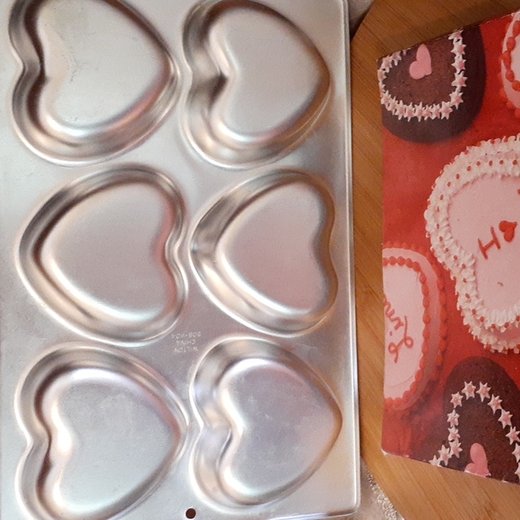 👉*WILTON* MINI HEARTS PAN ❤ CUTE & ADORABLE CAKES & COOKIES - Picture 5 of 7